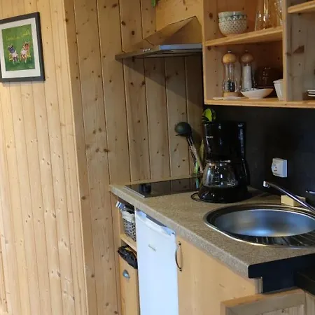 Ma Roulotte Sous Les Chenes- Au Naturel