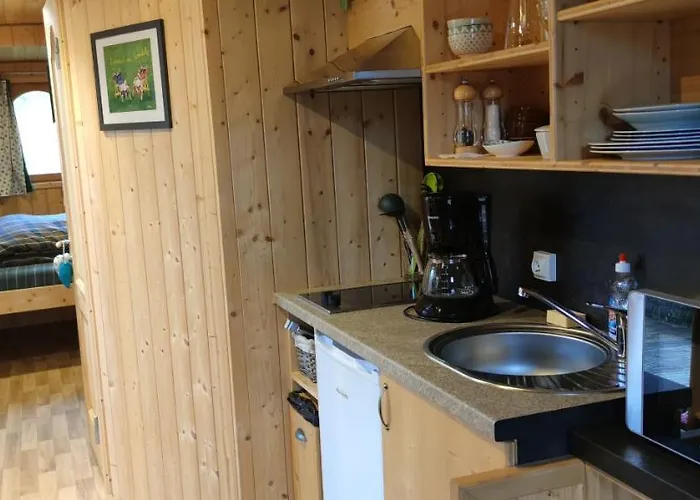 Ma Roulotte Sous Les Chenes- Au Naturel