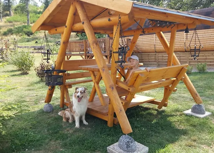 Ma Roulotte Sous Les Chenes- Au Naturel シャレー *